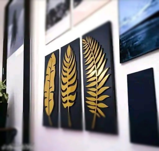 GOLDEN LEAF WITH WOODEN BACKGROUND|WALL ART|WALL DECOR|HOME DECOR|ALL ROOMS DECOR | BLACK